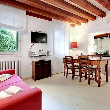 Pergola Apartment - Beautiful And Cozy Space On The Water Венеция Экстерьер фото