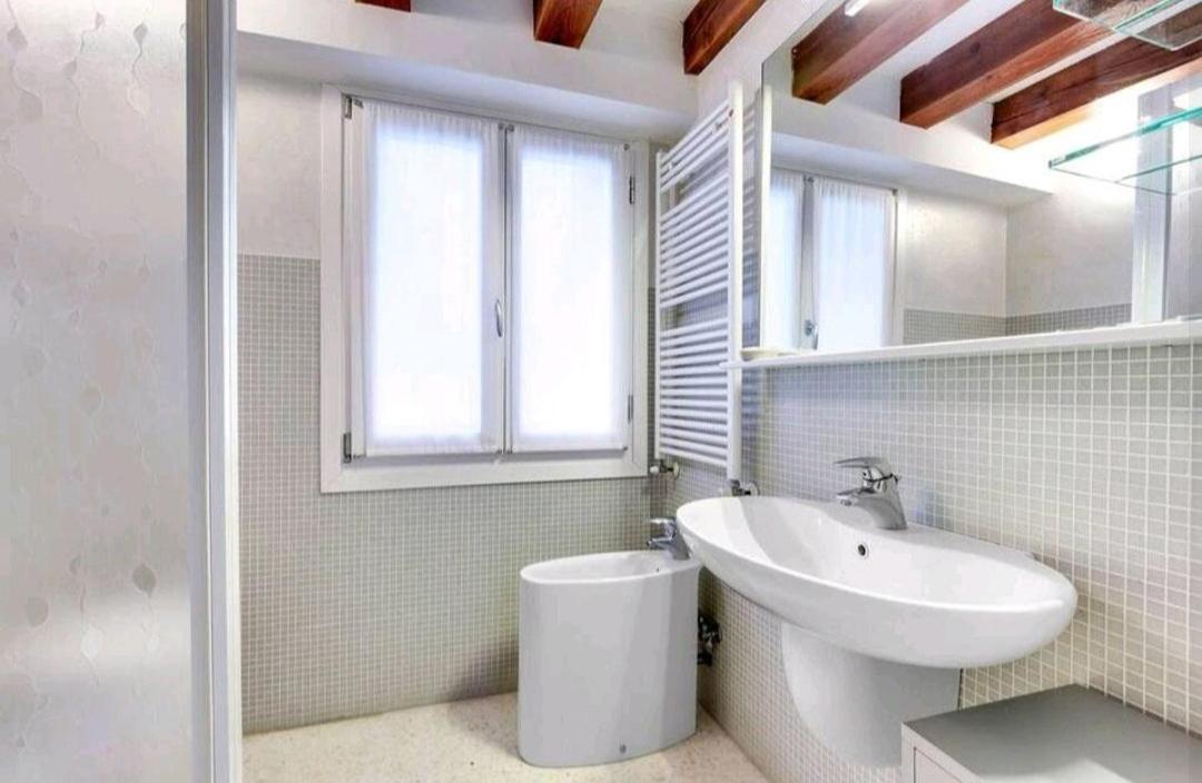 Pergola Apartment - Beautiful And Cozy Space On The Water Венеция Экстерьер фото
